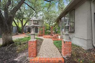 612 S Hutchins St, Bryan, TX 77803 - Photo 33