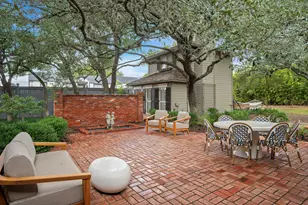 612 S Hutchins St, Bryan, TX 77803 - Photo 35