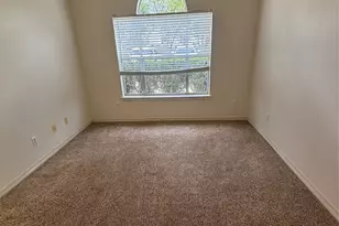 10723 Norchester Village Dr, Houston, TX 77070 - Photo 9