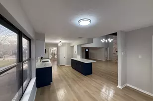 10130 Sagedale Dr, Houston, TX 77089 - Photo 9