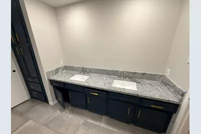 10130 Sagedale Drive, Houston, TX 77089 - Photo 19