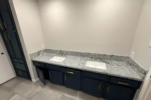 10130 Sagedale Dr, Houston, TX 77089 - Photo 19