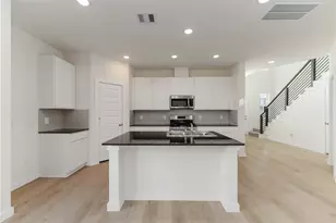 16812 Needlepoint Dr, Conroe, TX 77302 - Photo 5