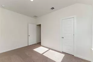 16812 Needlepoint Dr, Conroe, TX 77302 - Photo 11