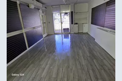 2423 Emancipation Avenue #2, Houston, TX 77004 - Photo 7