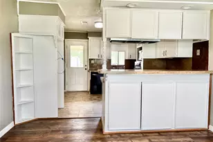 3022 Goodson Loop, Pinehurst, TX 77362 - Photo 7