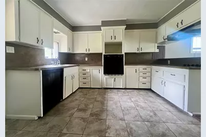 3022 Goodson Loop, Pinehurst, TX 77362 - Photo 5