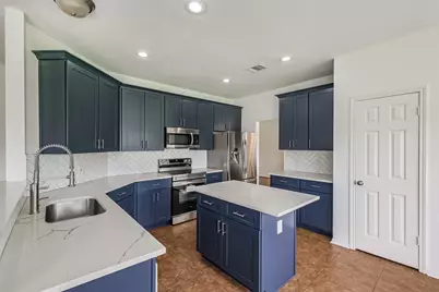 139 High Meadows Drive, Sugar Land, TX 77479 - Photo 9