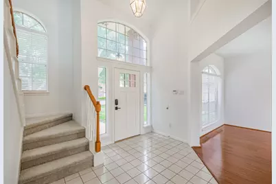 139 High Meadows Drive, Sugar Land, TX 77479 - Photo 5