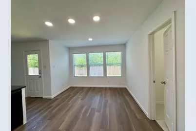 8611 Brisa Royale, San Antonio, TX 78251 - Photo 9