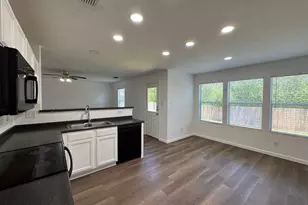 8611 Brisa Royale, San Antonio, TX 78251 - Photo 15