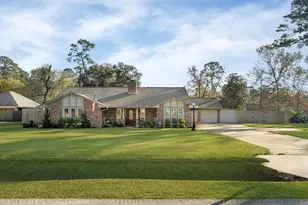 1006 Castle Hill Trail, Kingwood, TX 77339 - Photo 3