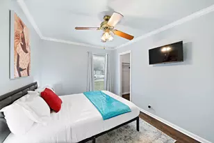 1825 Locksford St, Houston, TX 77008 - Photo 23