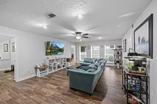 3700 September Dr, Baytown, TX 77521 - Photo 7