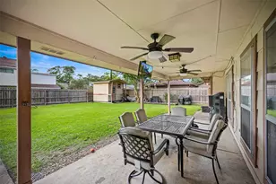 3700 September Dr, Baytown, TX 77521 - Photo 27