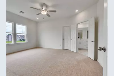 3218 Emerald Hills Drive, Angleton, TX 77515 - Photo 19