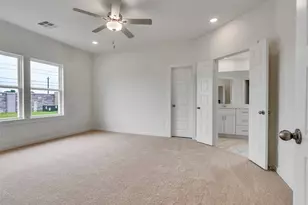 3218 Emerald Hls Dr, Angleton, TX 77515 - Photo 19