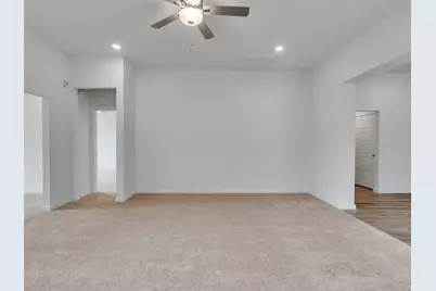 3218 Emerald Hills Drive, Angleton, TX 77515 - Photo 15