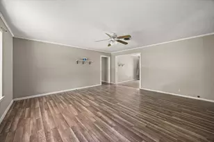 207 E Homewood Dr, Crockett, TX 75835 - Photo 5