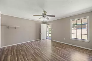 207 E Homewood Dr, Crockett, TX 75835 - Photo 7