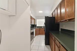 11000 Kinghurst Dr, Houston, TX 77099 - Photo 5