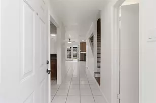 11000 Kinghurst Dr, Houston, TX 77099 - Photo 3