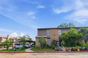 11000 Kinghurst Dr, Houston, TX 77099 - Photo 1