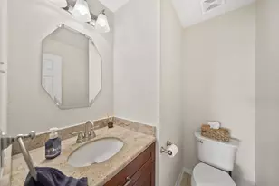 2410 Suncreek Ln, Pearland, TX 77584 - Photo 15