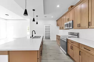 1005 Lake View Dr, Montgomery, TX 77356 - Photo 9