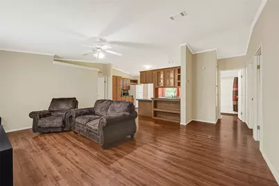 111 County Road 3379, Cleveland, TX 77327 - Photo 7