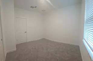 8442 Bay Oaks Dr, Baytown, TX 77523 - Photo 9