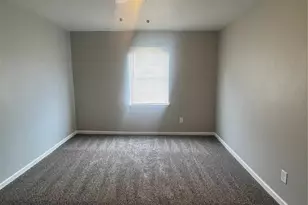 6634 Cresthill St, Houston, TX 77033 - Photo 15