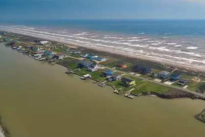 1191 County Road 230, Sargent, TX 77414 - Photo 37