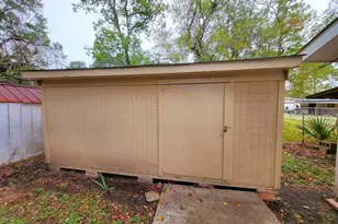 706 Maple St, Sweeny, TX 77480 - Photo 39