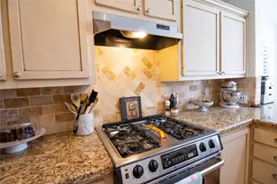 26 Shallow Pond Pl, The Woodlands, TX 77381 - Photo 11