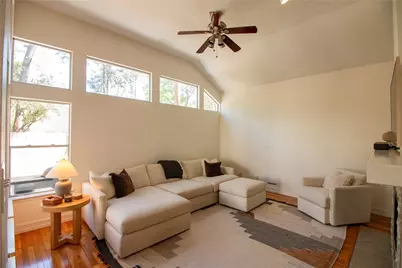 26 Shallow Pond Place, The Woodlands, TX 77381 - Photo 15