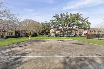 10556 Hammerly Boulevard #328, Houston, TX 77043 - Photo 33