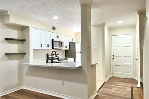 1715 Moritz Dr, Houston, TX 77055 - Photo 13