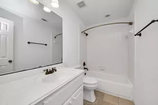 1807 Ravenel Ln, Sugar Land, TX 77479 - Photo 23
