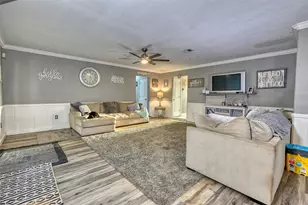 102 S Bow Dr, Jones Creek, TX 77541 - Photo 3