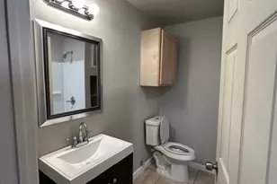 1020 N Main St, Baytown, TX 77520 - Photo 5