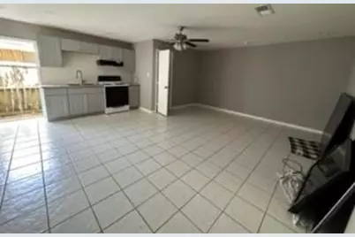 13806 Hollypark Drive, Houston, TX 77015 - Photo 5