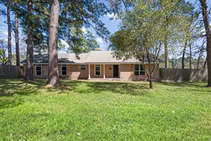 19331 E Lakeshore Dr, Magnolia, TX 77355 - Photo 1