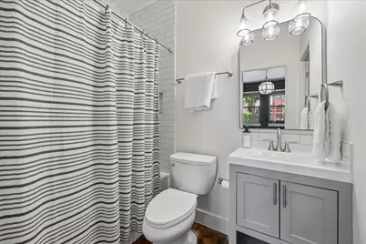 1510 Missouri Street #10, Houston, TX 77006 - Photo 9