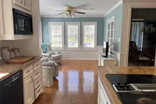 4 Hartwick Ct, Conroe, TX 77304 - Photo 5