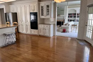 4 Hartwick Ct, Conroe, TX 77304 - Photo 3