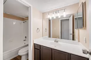 6701 Sands Point Dr, Houston, TX 77074 - Photo 9