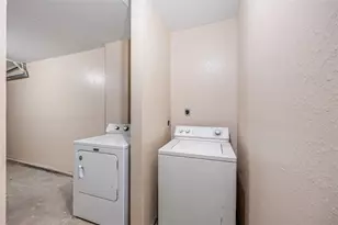 6701 Sands Point Dr, Houston, TX 77074 - Photo 11