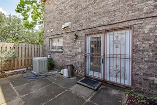 10488 Hammerly Blvd, Houston, TX 77043 - Photo 29