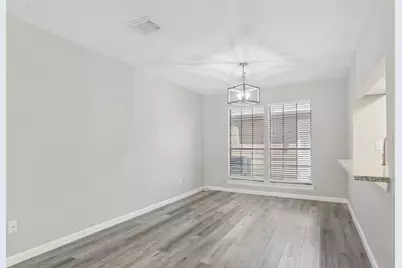 17225 Saturn Lane, Houston, TX 77058 - Photo 9